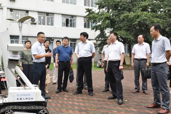 省农业农村厅副厅长陈金剑来院调研指导工作
